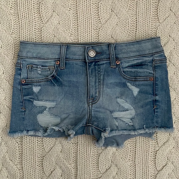 🌼2 for $20🌼 American Eagle Next Level Stretch Low-Rise Denim Short Shorts - Picture 1 of 9
